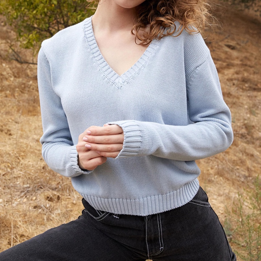 Brandy Melville Leigh V neck Sweater